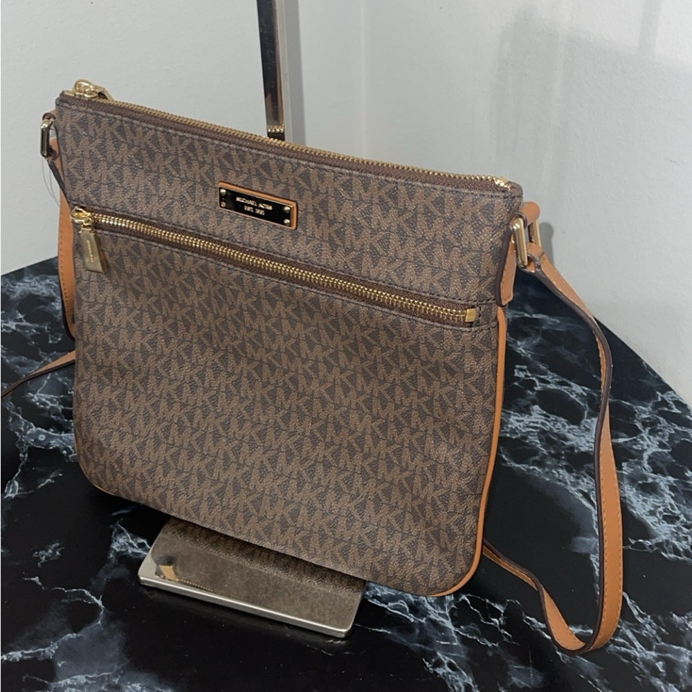 MICHAEL KORS Women’s Handbag Crossbody Logo Bag Brown Acorn AUTHENTIC - Picture 7 of 15